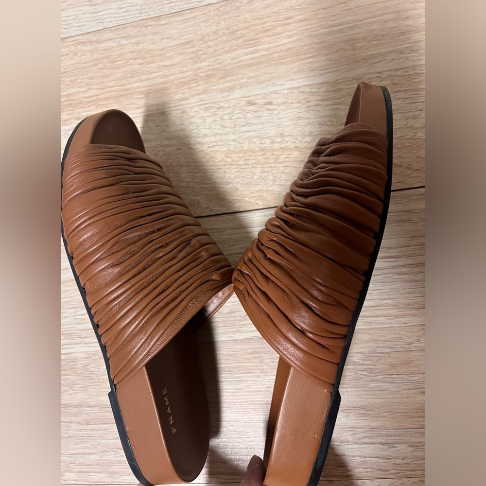 FRAME Le Reese Slides in Rushed Tobacco - image 6